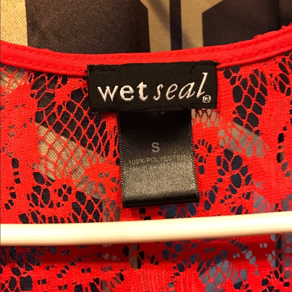 Red lace maxi - Picture 4 of 4