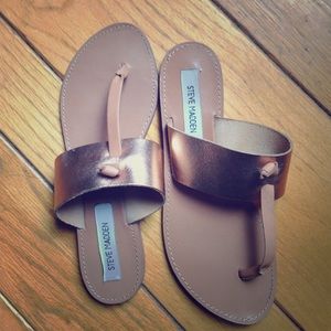 Rose-gold knotted thong flat sandals