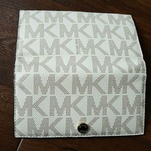 MICHAEL Michael Kors Bags - Michael Kors wallet MICHAEL Michael Kors Bags - Michael Kors wallet