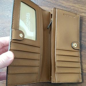 MICHAEL Michael Kors Bags - Michael Kors wallet MICHAEL Michael Kors Bags - Michael Kors wallet