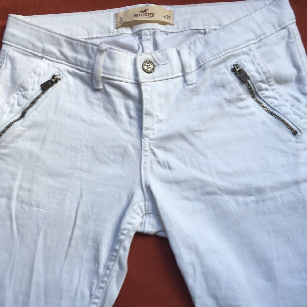 Hollister white capris