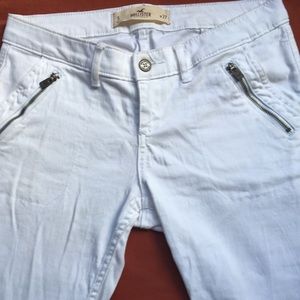 Hollister white capris