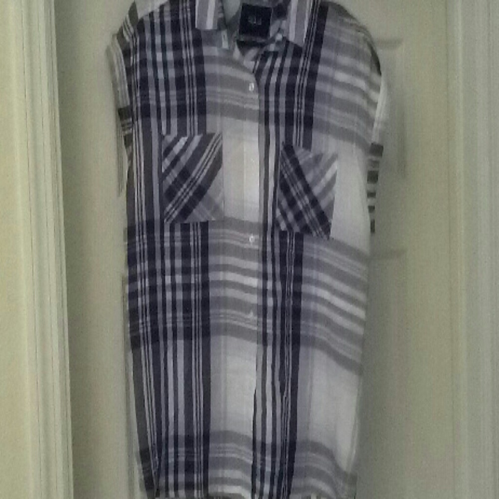 Rails Button Down Short Sleeve Shirt -Size S