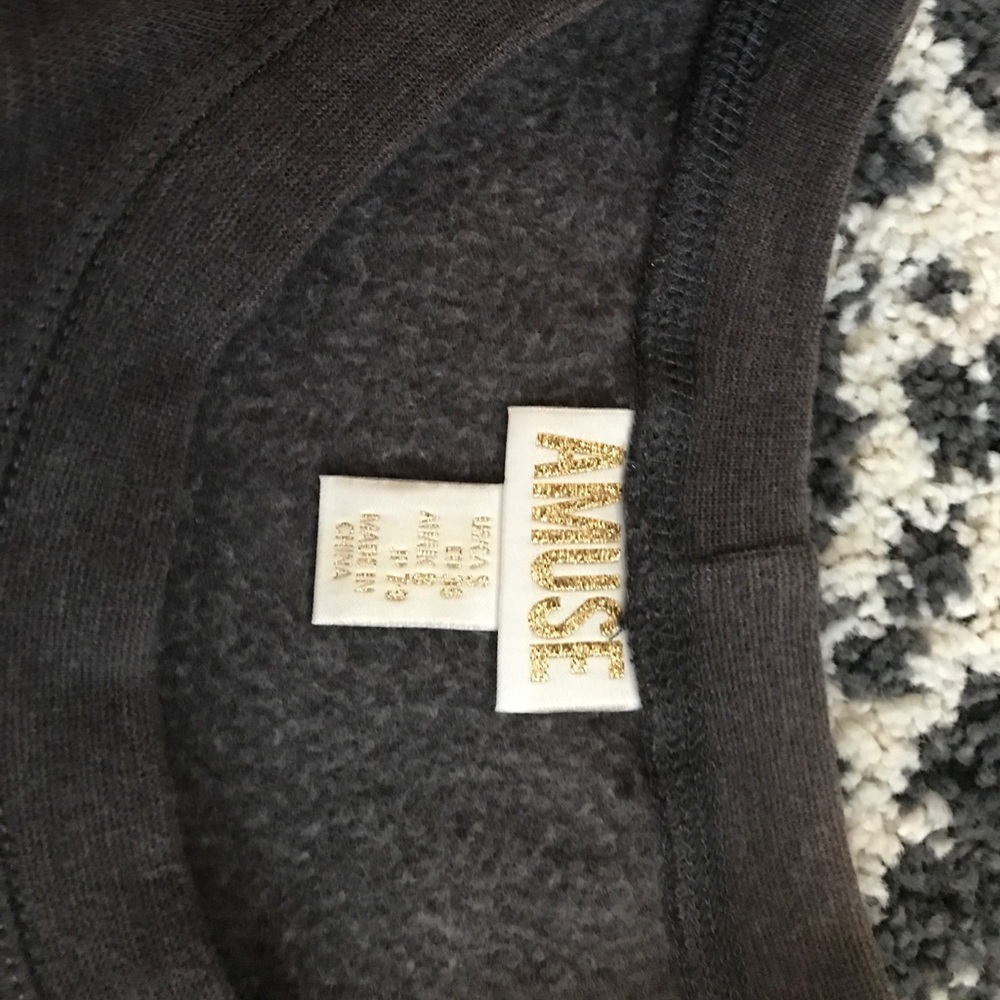 Sweater - Picture 4 of 6