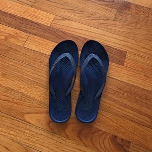 Under Armour flip flops