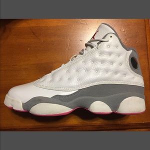 Jordan Retro XIII white/gray/pink brand new 7Y