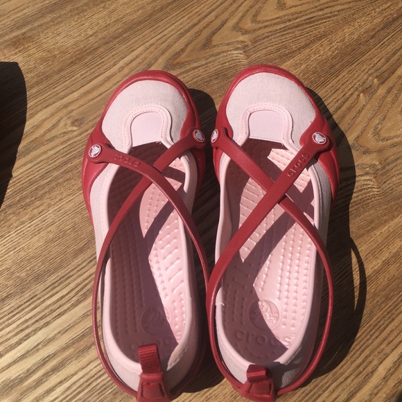 CROCS Shoes - Size 8 Croc shoes. Summer pink and red.