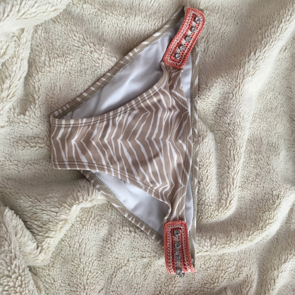 swim bottom and top can sell individual if wanted