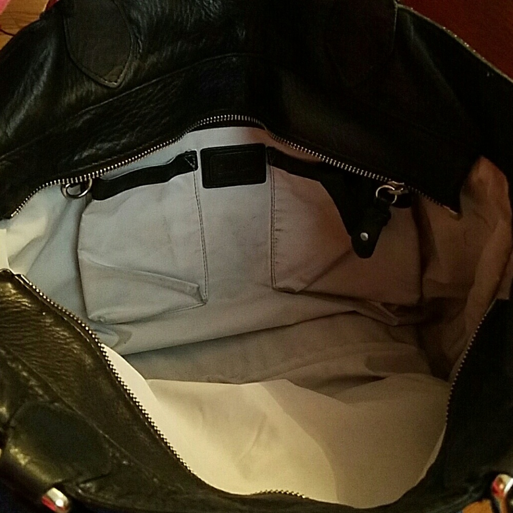 Tote - Picture 2 of 4