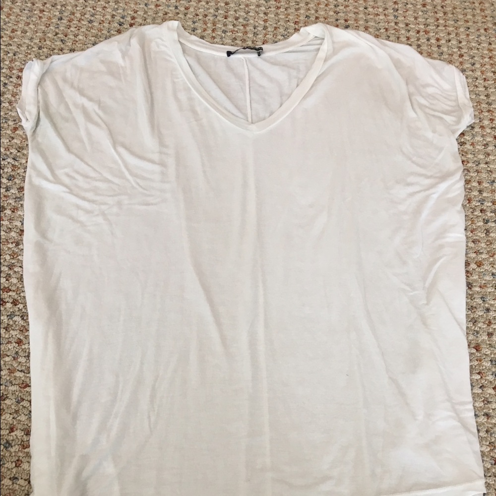 Brandy Melville shirt