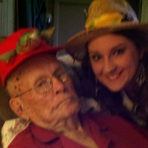 Meet your Posher, Lauren - Picture 1 of 1