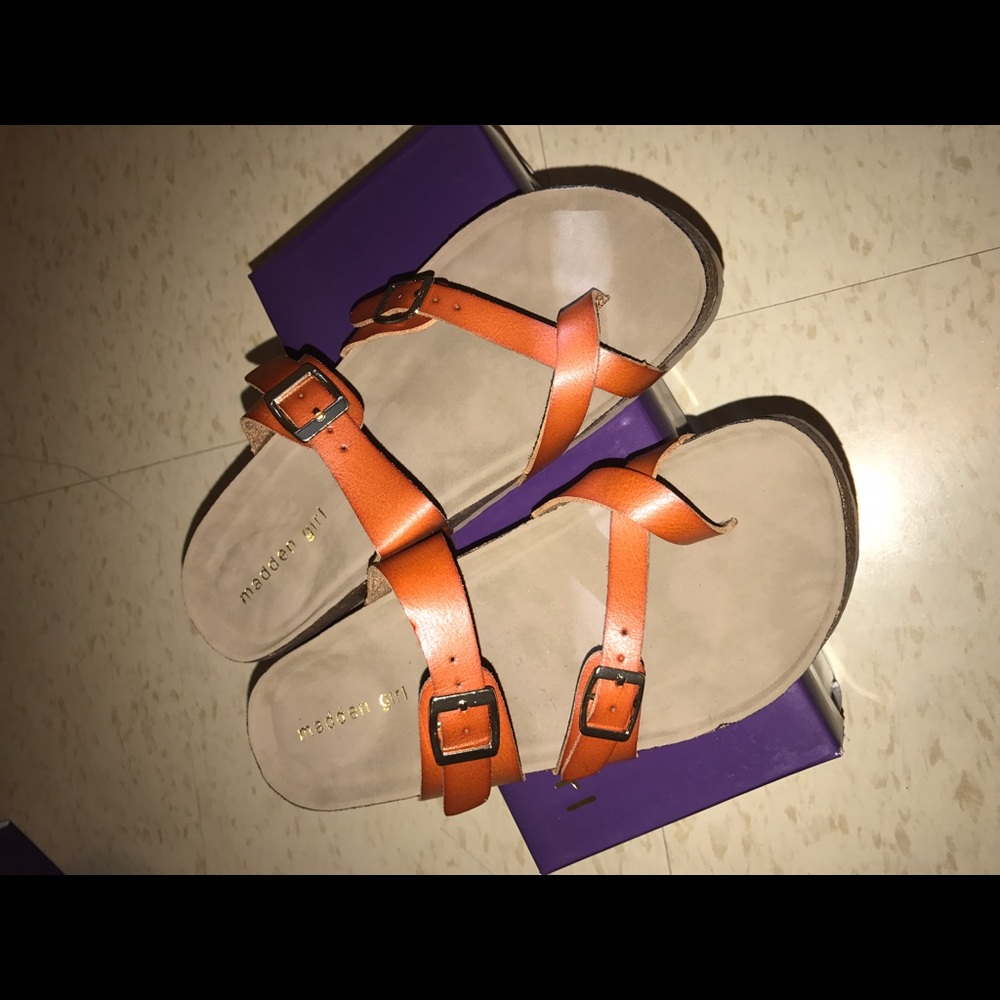 Sandals color: cognac