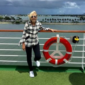 Meet your Posher, Anna marie