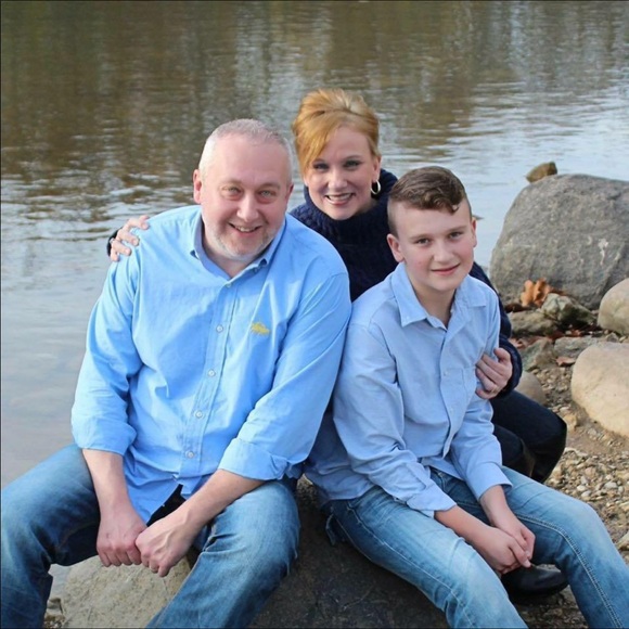 Meet your Posher, Lisa Ships same day! 5 ⭐️rating - Picture 2 of 4