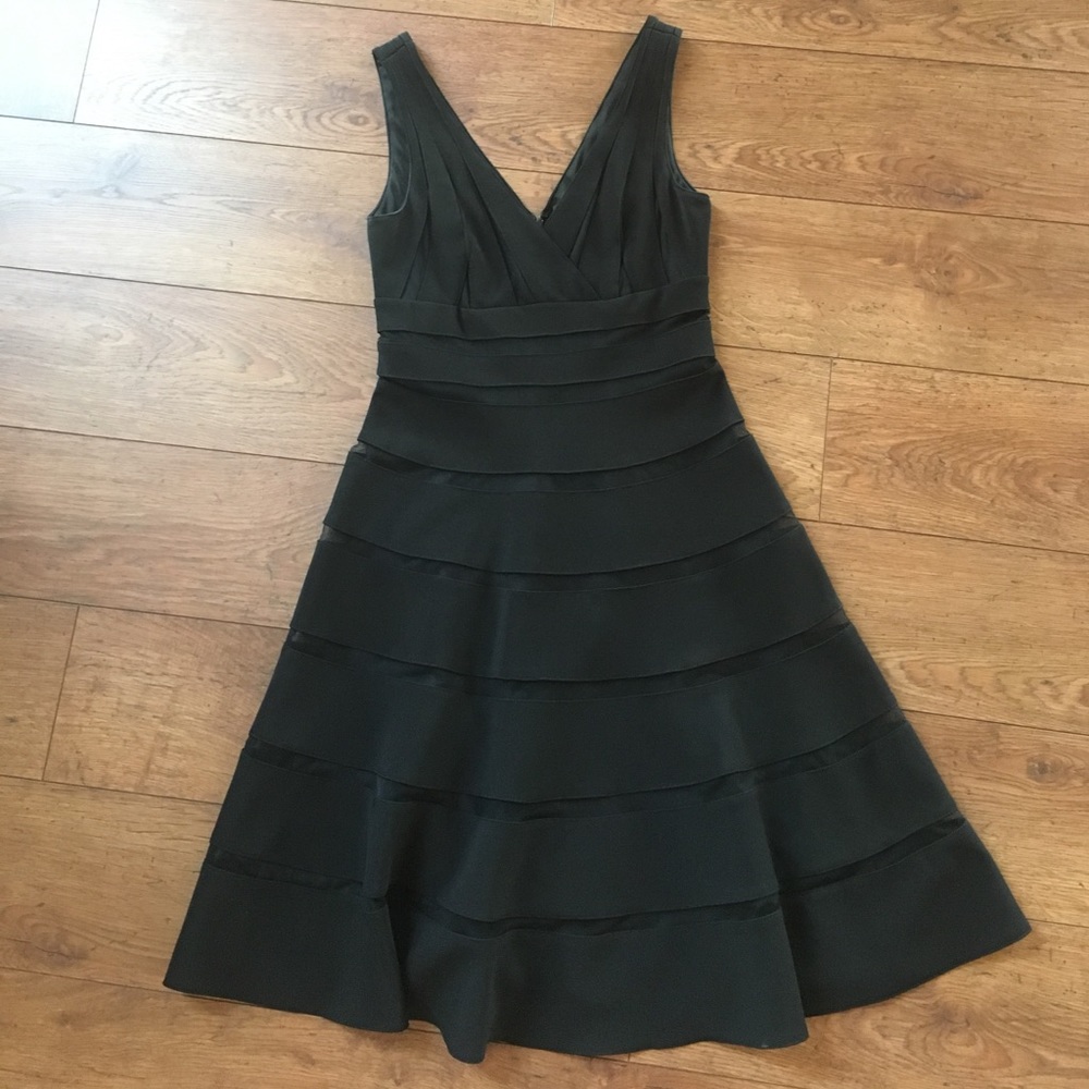 Dress - Picture 2 of 4