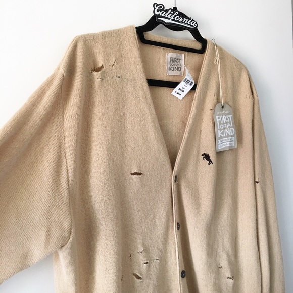 BNWT hearty eyes skull embroidery cardigan - Picture 3 of 6