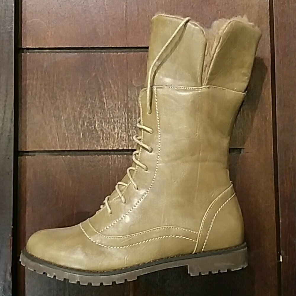 CLEARANCE! Tan Combat Boots