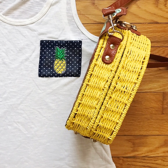BOUTIQUE • pineapple paradise purse 🍍 - Picture 2 of 4