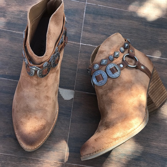 Harness Western Booties - Picture 2 of 6