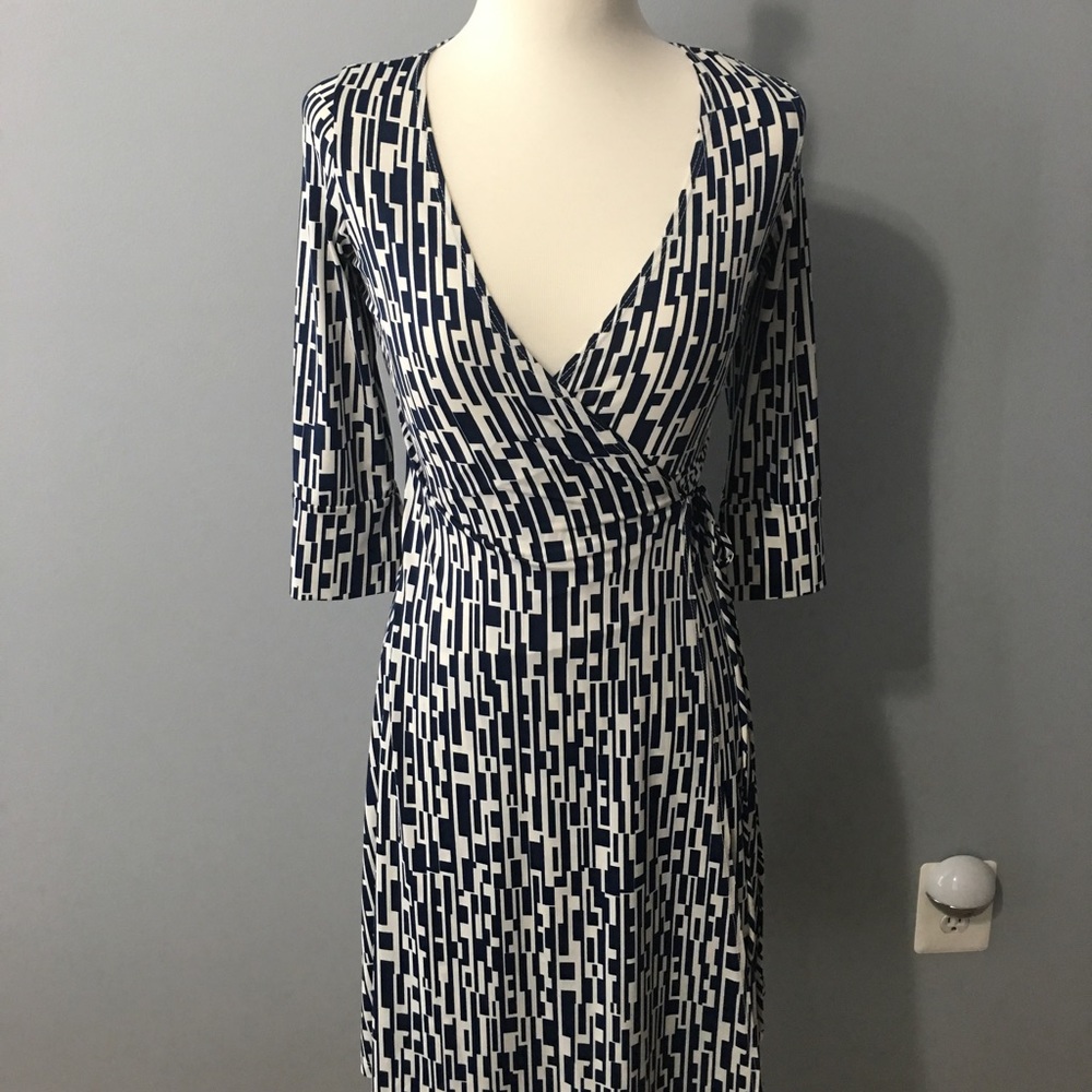 LVLX Wrap dress