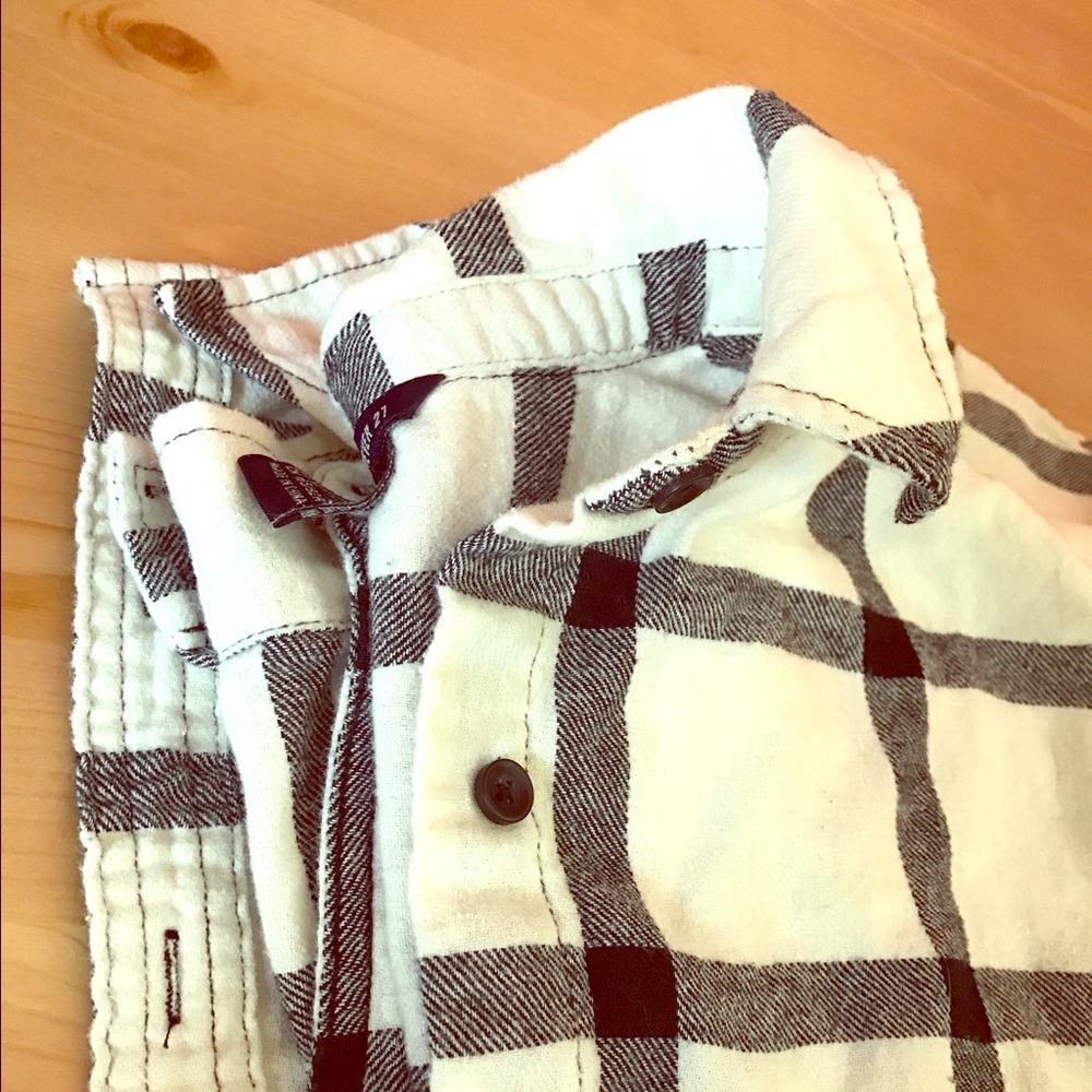💐🌸 SPRING SALE 🌸💐 F21 Plaid Button Down