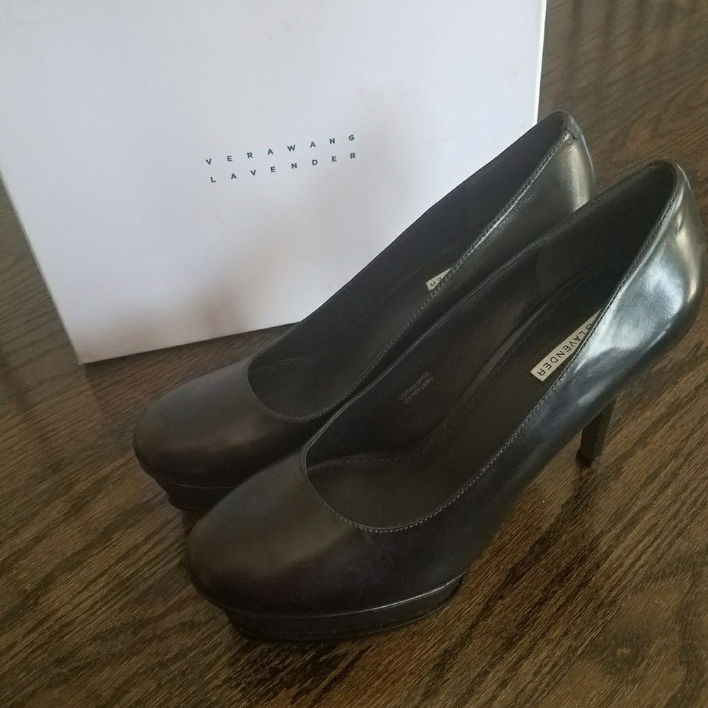 Vera wang lavender black calf pump shoes 8.5 heels