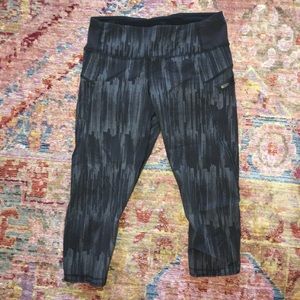 Lulu Lemon cropped leggings