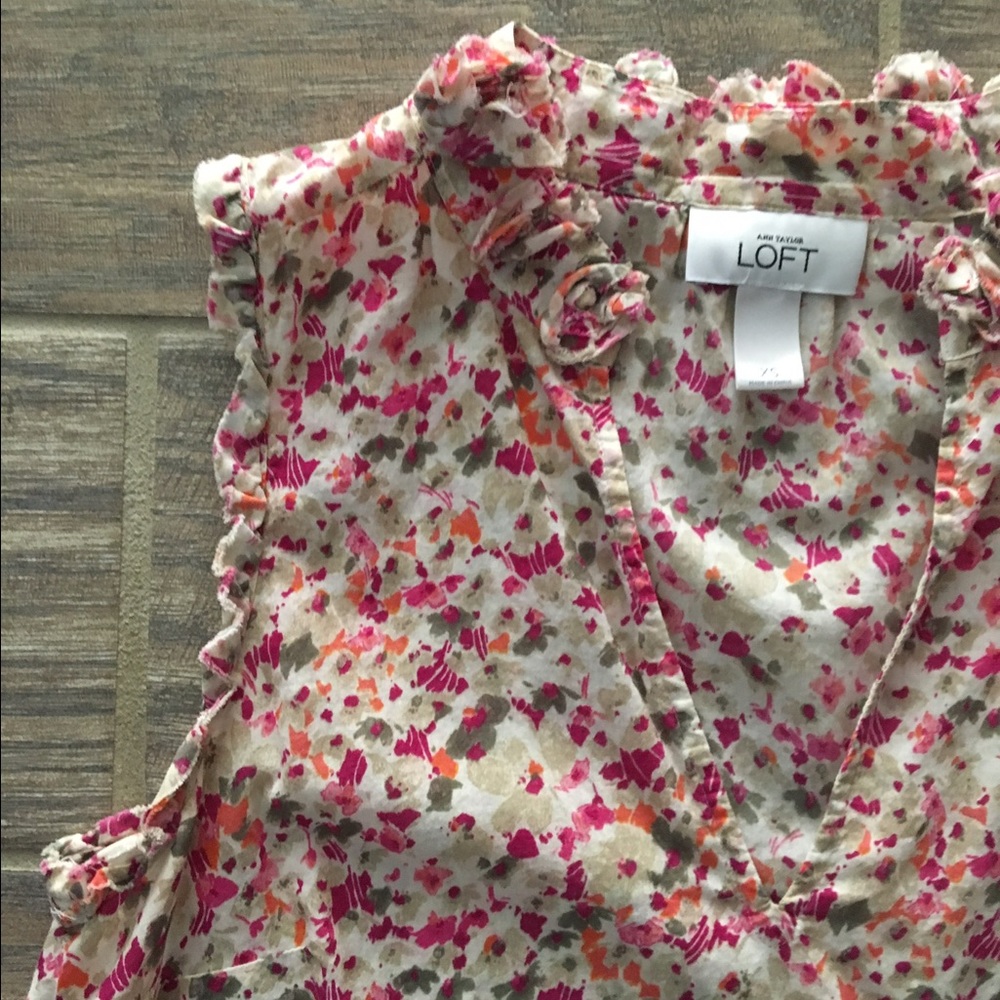 Loft Floral Ruffle Collar Shell - Picture 2 of 3