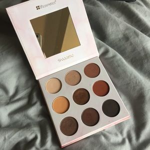 Shaaanxo x BH Cosmetics eye and lip palette
