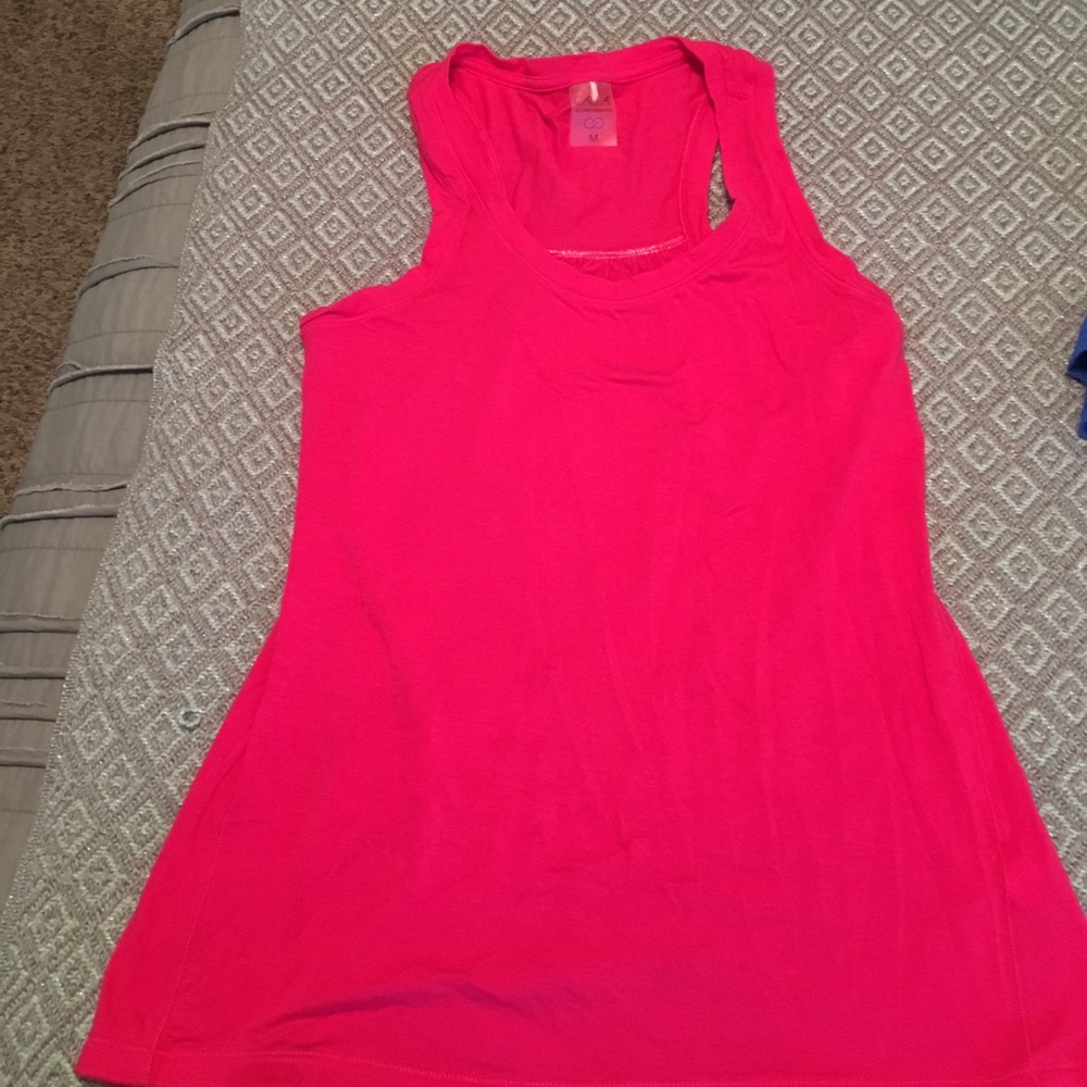 Workout tank top