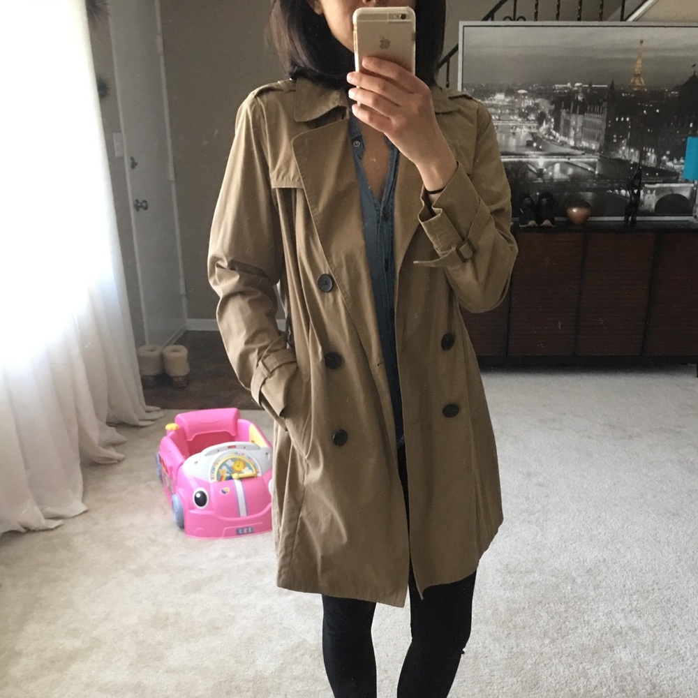 Gap trench coat