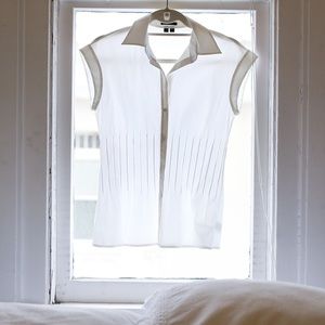 Theory Short Sleeve White Collared Shirt size S