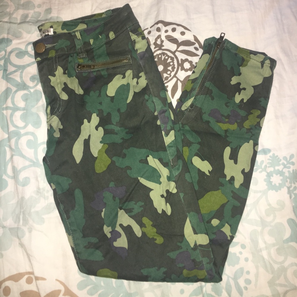 Camo Skinny Jeans!
