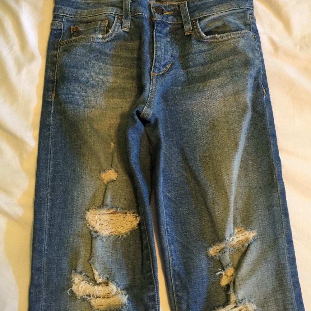Jeans. Joes.