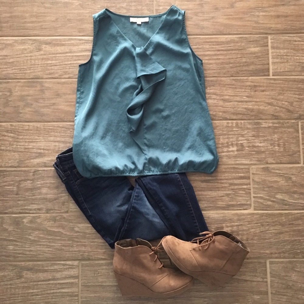 Loft Lightweight Ruffle Shell Top