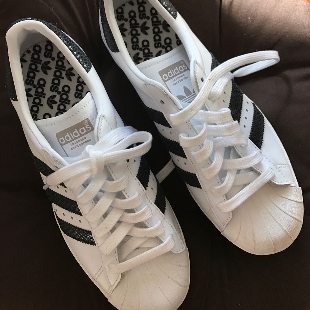 Adidas snickers