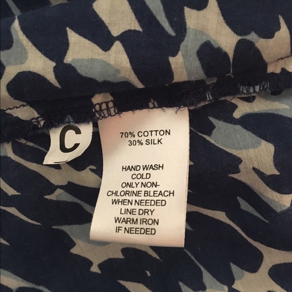 Flirty Loft Ruffle Shell Top - Picture 4 of 4