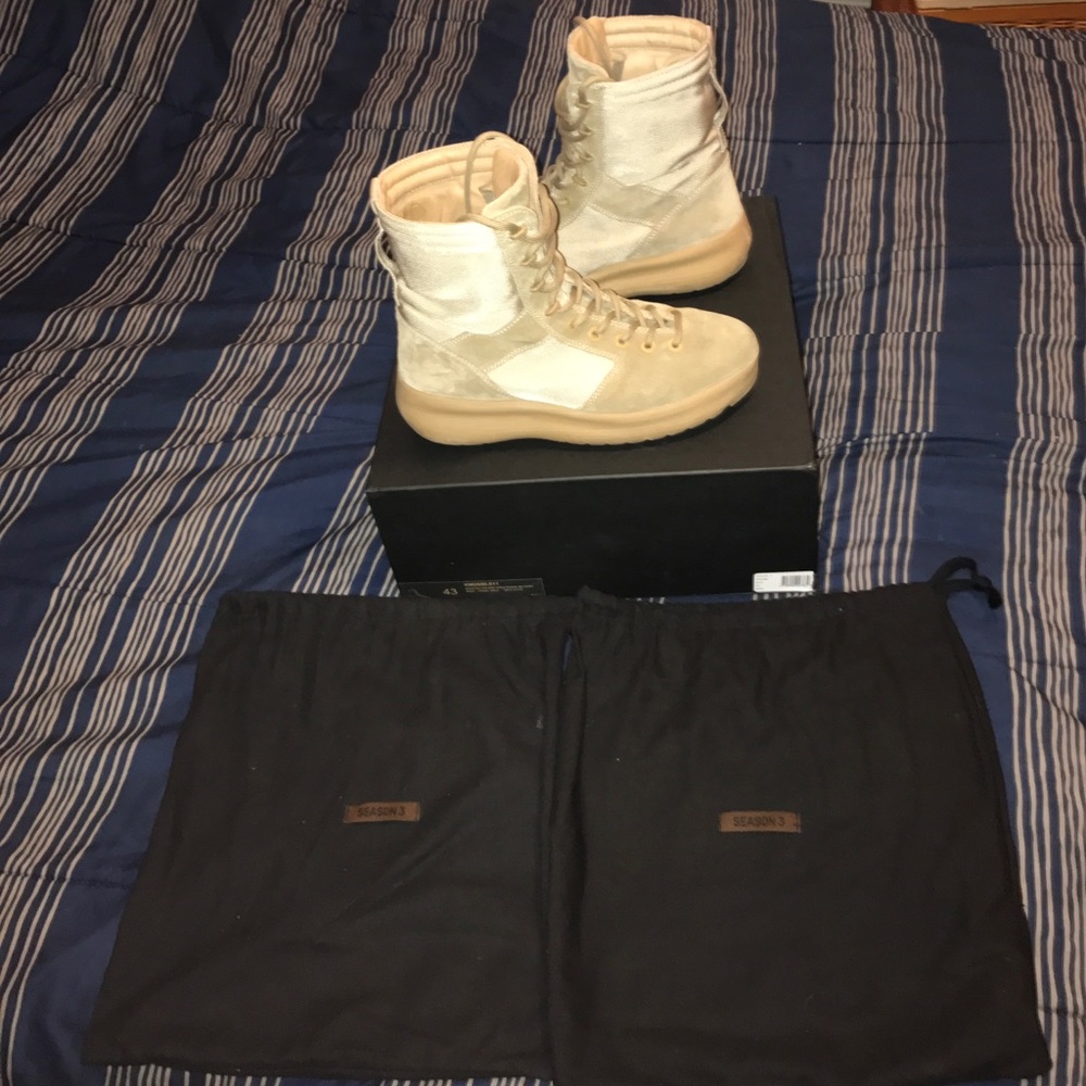 Yeezy
Men's Leather & Textile Military Boot - Picture 2 of 4
