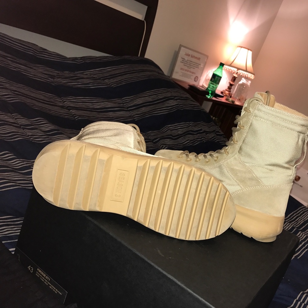 Yeezy
Men's Leather & Textile Military Boot - Picture 3 of 4