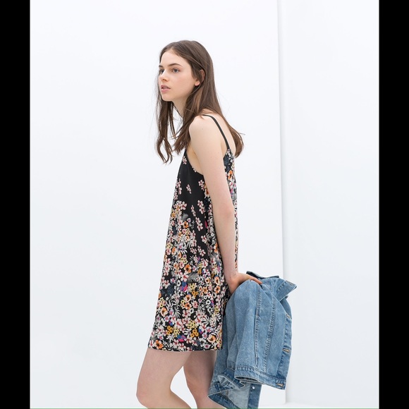 🛍SOLD🛍Zara TRF floral dress - Picture 3 of 4