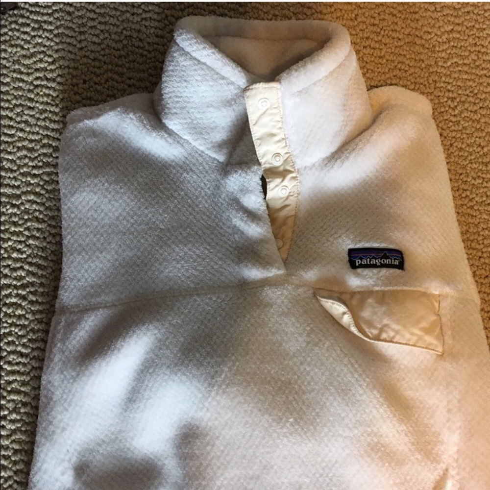 White Patagonia pullover