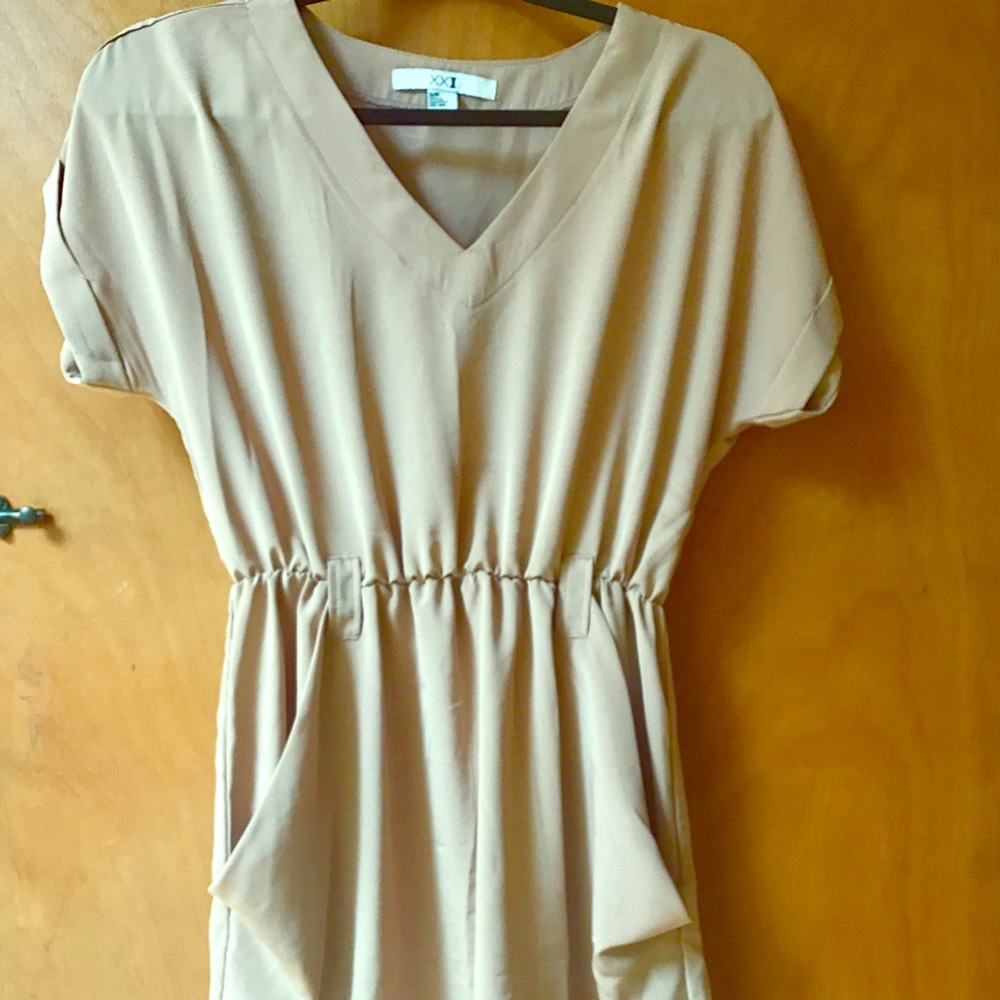 ✨ FLASH SALE ⚡️✨ Modern Silky Dress with Pockets