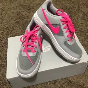 Nike Air Force 1 (Low)