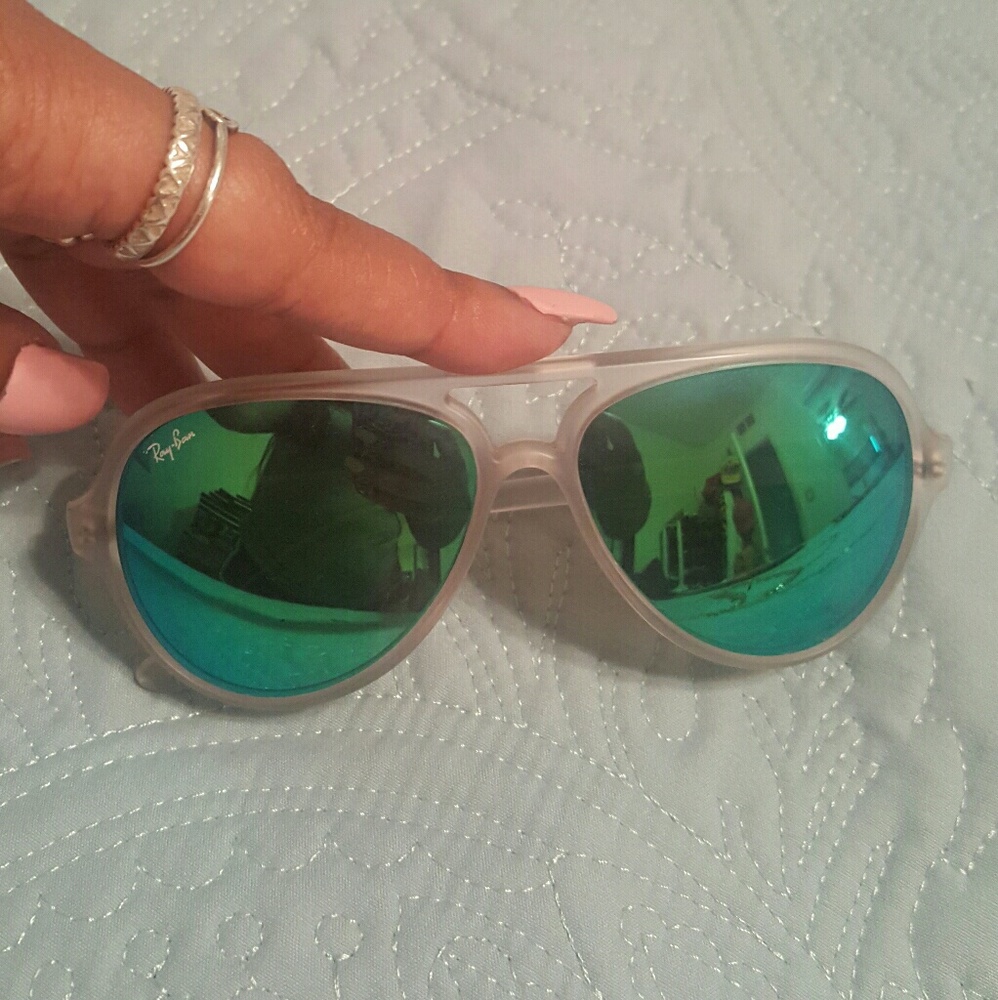 Ray Ban