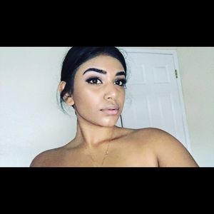 Meet your Posher, Priya