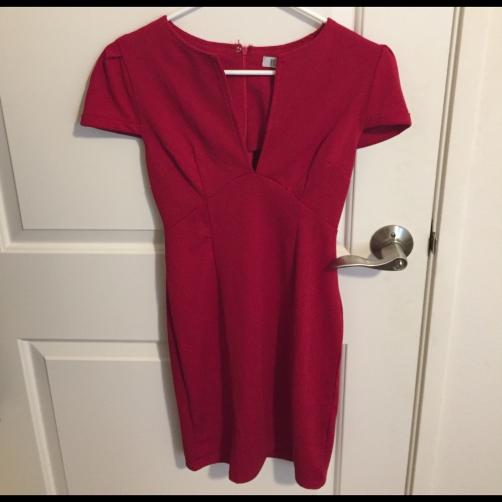 Tobi V-neck Dress
