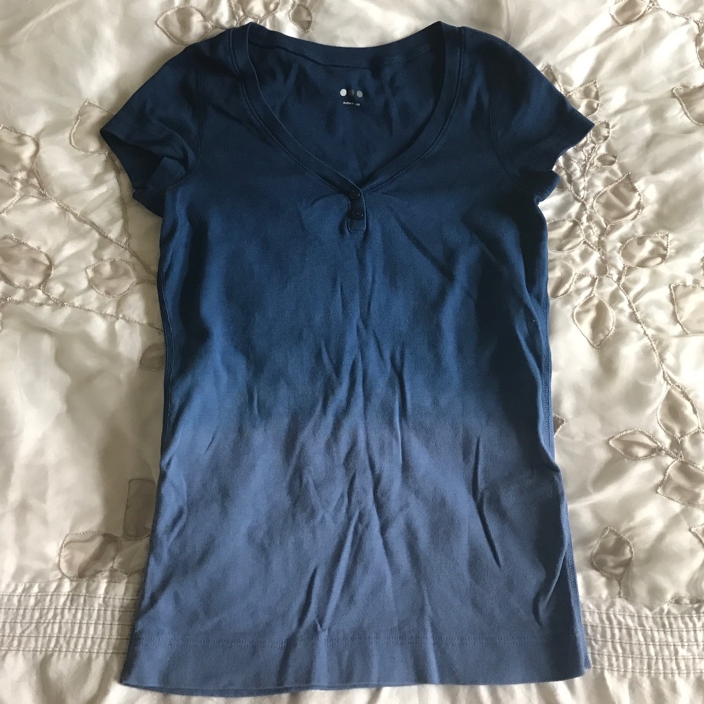 graduated color t shirt
