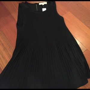 Loft flows tank. So adorable!