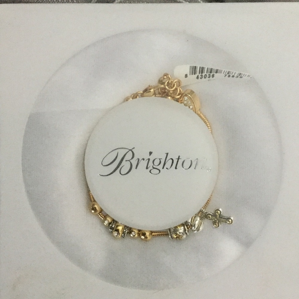 Cross charm bracelet