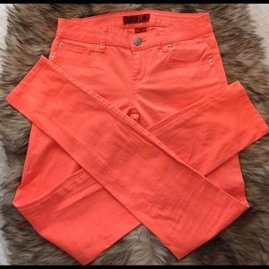 Skinny Leg Coral Jeans 🥕